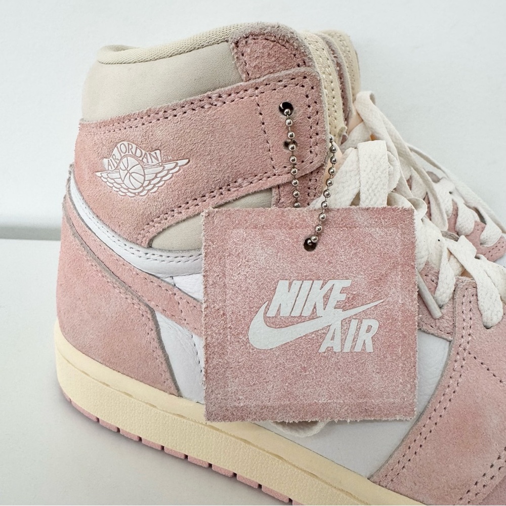 Nike Air Jordan 1 Retro High Top OG ‘Washed Pink’ Size 7.5 Women’s - Picture 4 of 11